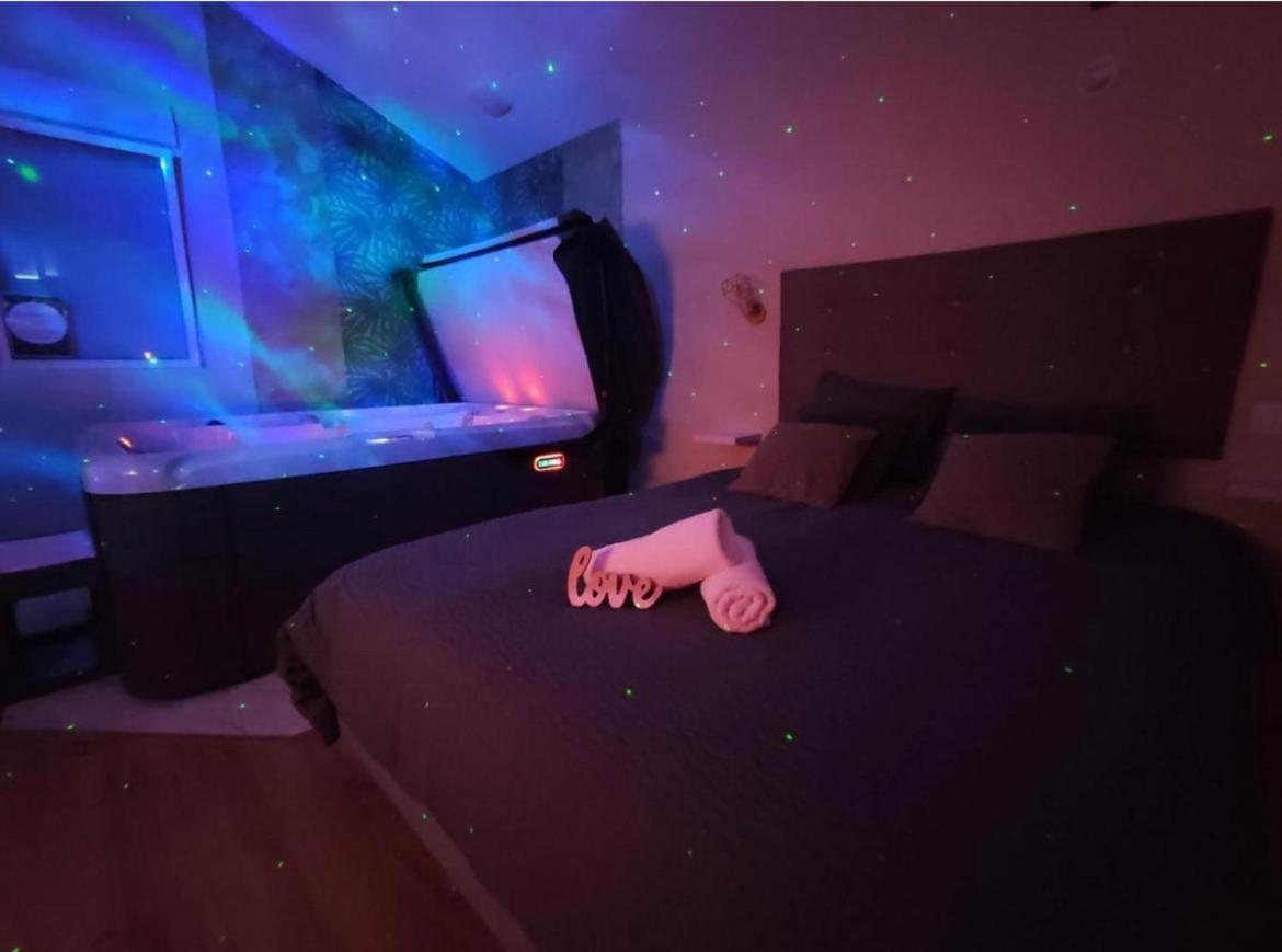 Louvetot Le Cocoon D'Emy Bed & Breakfast エクステリア 写真
