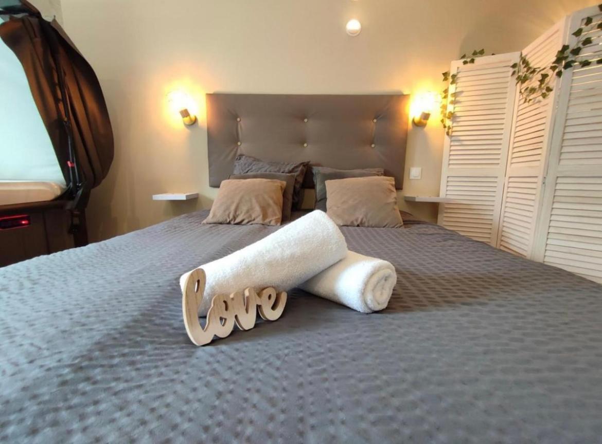 Louvetot Le Cocoon D'Emy Bed & Breakfast エクステリア 写真